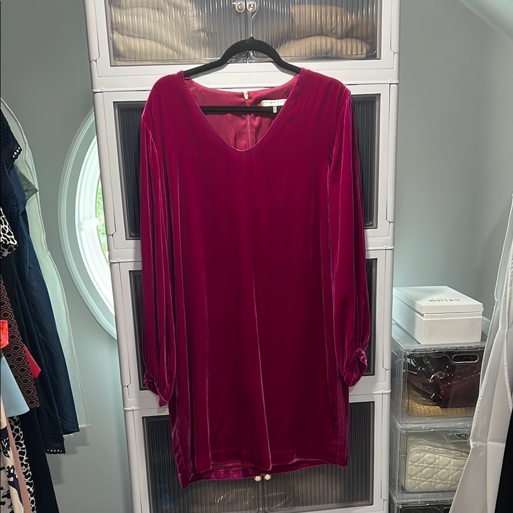 Trina Turk Red Long Sleeve V-Neck Cocktail Dress